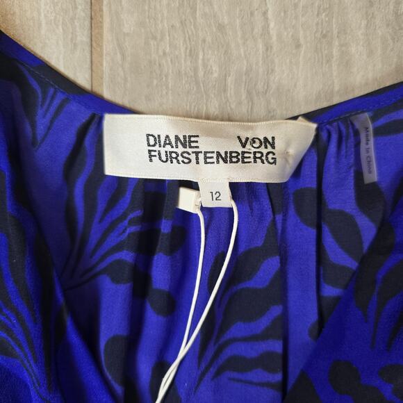 Diane von Furstenberg Royal Blue Printed Silk Sleeveless Jumpsuit $495 - Picture 2 of 11